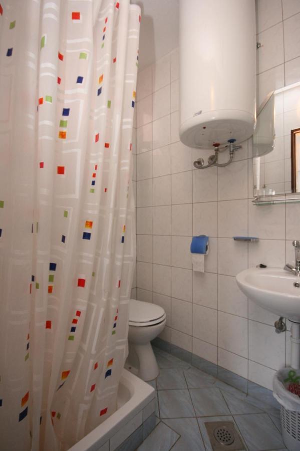 Apartments By The Sea Podaca, Makarska - 6874 מראה חיצוני תמונה